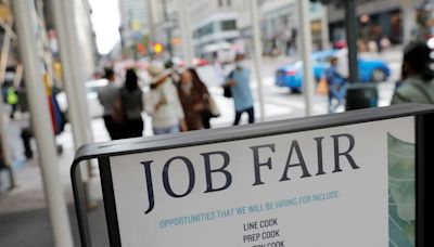 Estados Unidos creó 206.000 puestos de trabajo en junio y el desempleo aumentó ligeramente al 4,1 %