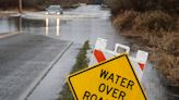 Atmospheric river hits Oregon, minor flooding expected through Monday