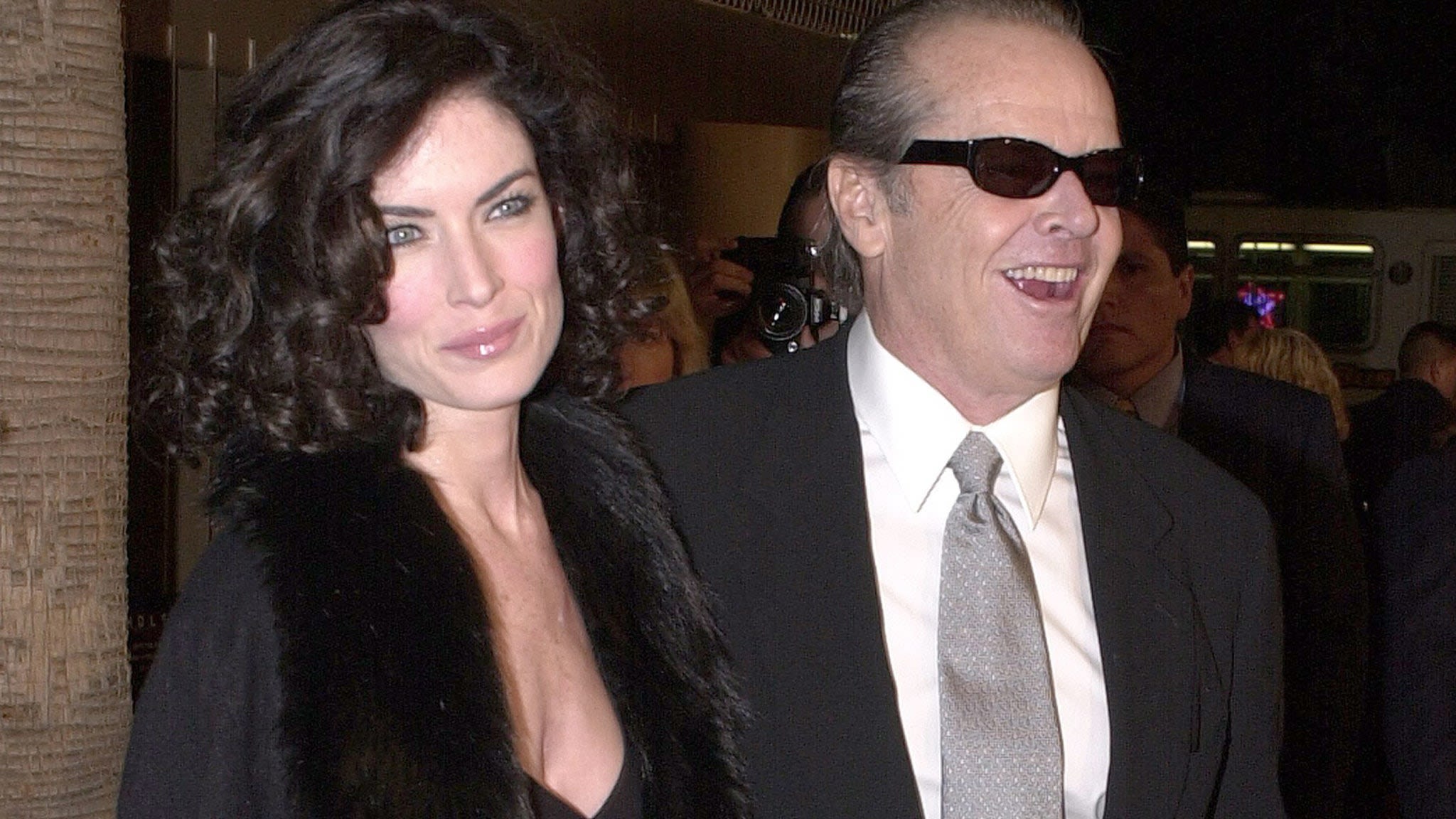 Lara Flynn Boyle Opens Up About Dating Jack Nicholson in Rare Interview