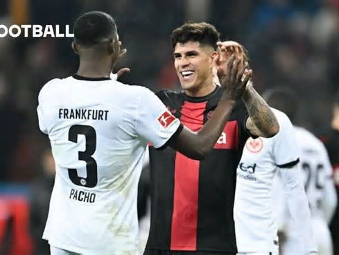 (VIDEO) Hincapié y Pacho hicieron historia en la Bundesliga