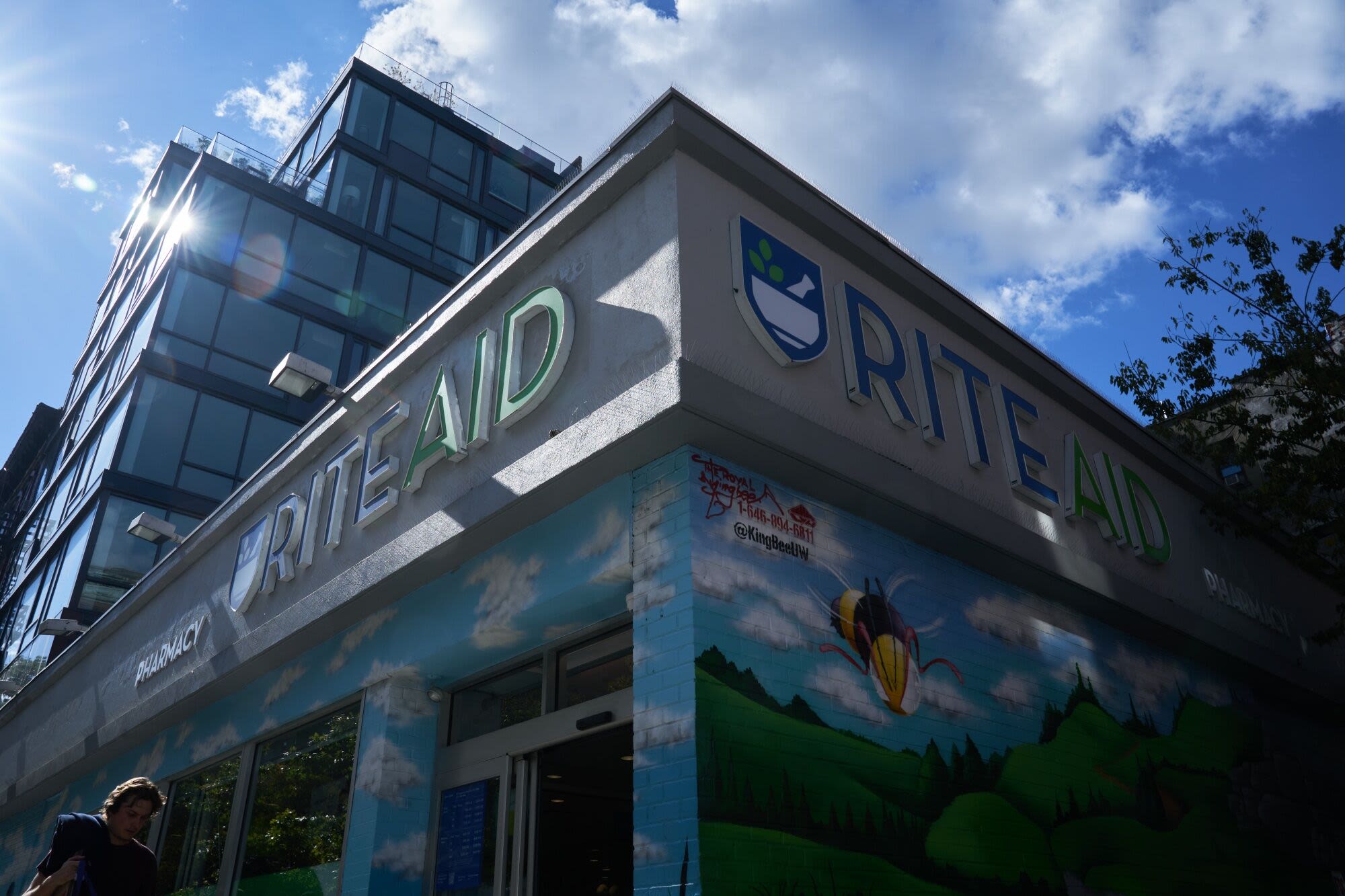 Rite Aid Averts Total Closure, Wins Restructuring Plan Approval