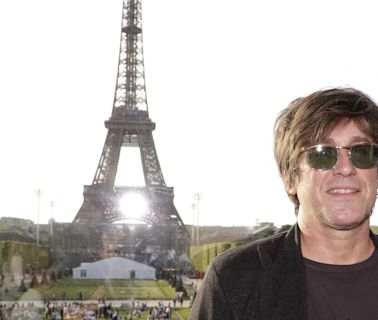 "Aujourd'hui j'aspire à..." : Exaspéré, Thomas Dutronc est prêt à changer de vie, le fils de Françoise Hardy se confie