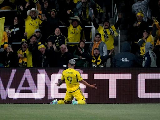 Columbus se avanza 2-1 ante Monterrey en semifinales de Copa de Campeones de Concacaf