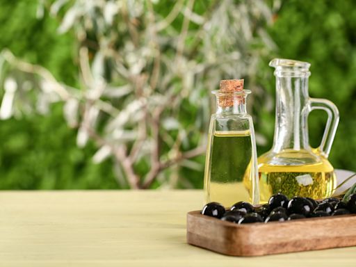 Olive oil and sugar drive UK food prices up