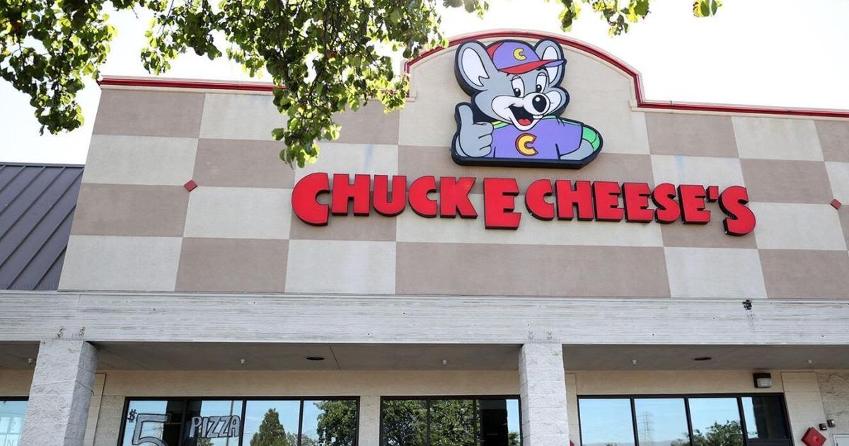 Chuck E. Cheese targets inflation-weary families with a bargain subscription program