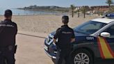 Hallan el cadáver de un hombre en el espigón de la playa del Cocó de Alicante