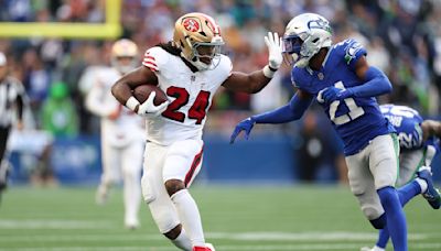 49ers RB Jordan Mason returns to action after a shoulder injury, then exits again