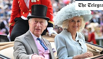 King and Queen salute ex-head of Army with Royal Ascot carriage procession