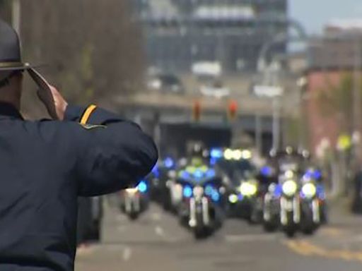 Hundreds of officers line procession route to pay respects to fallen Billerica sergeant - Boston News, Weather, Sports | WHDH 7News