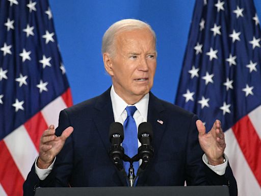 Mark Hamill, Kathy Griffin, Julia Louis-Dreyfus and More Hollywood Reactions to President Biden’s ...