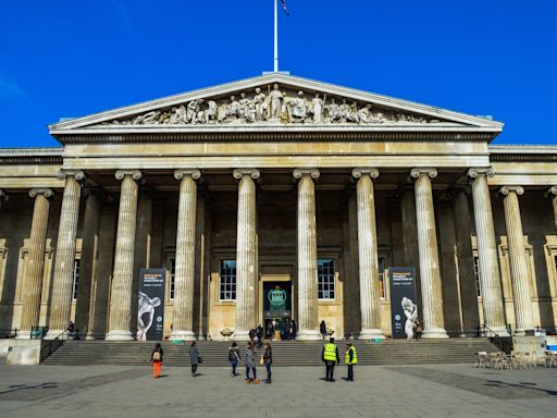 Charge overseas visitors £20 entry to British Museum, says former director