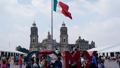 Gringos se multiplican en México y… ¡chocan con las costumbres! - La Opinión