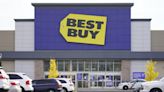 Best Buy extends streak of quarterly sales slumps