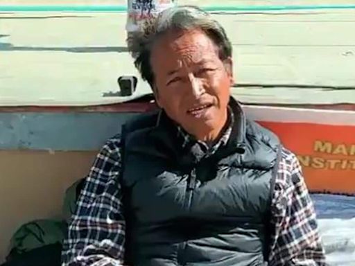 Delhi Police Detain Climate Activist Sonam Wangchuk, Supporters At Singhu Border