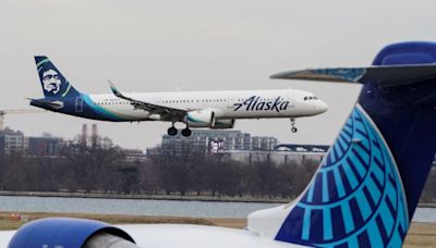 Alaska Airlines, flight attendants reach tentative deal