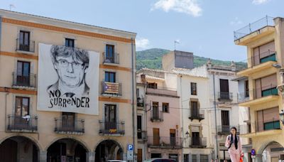 El pueblo de Puigdemont vive con desencanto la victoria de Illa: “Girona debería independizarse del resto de Cataluña”