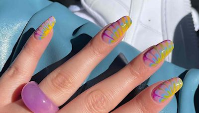 19 Tie-Dye Nail Art Ideas That Make Us Nostalgic for Summer Camp