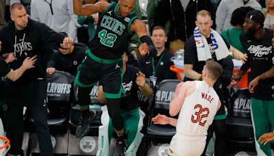 113-98. Al Horford pone el modo francotirador y los Celtics vuelan a las finales del Este