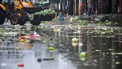 Weather update: IMD issues red alert for Gujarat, Maharashtra and Goa; orange alert for heavy rains in 7 states | Today News