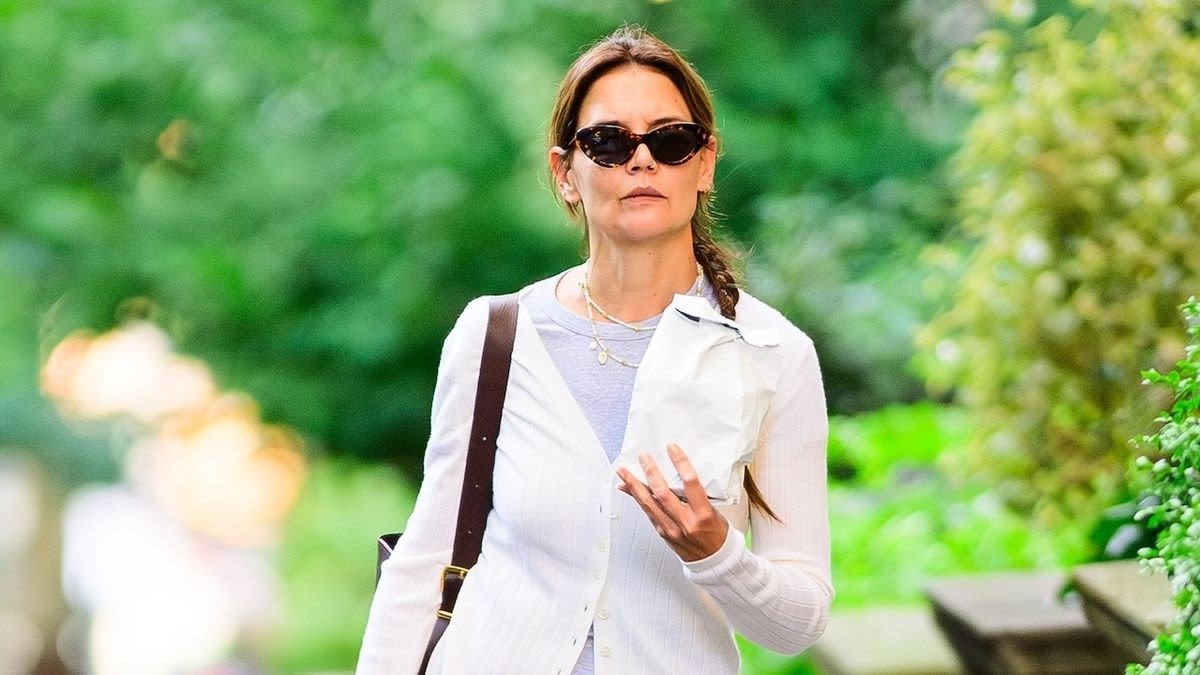 Katie Holmes Test-Drives J.Lo's Favorite Denim Trend With a Classic Spin