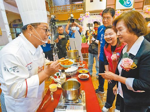 宜蘭 大廚上菜 營養午餐三色豆變美味