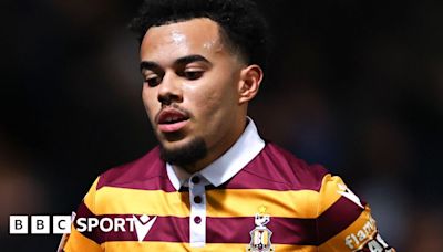 Tyreik Wright: Bradford City re-sign Plymouth Argyle winger