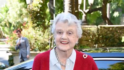 ‘Murder, She Wrote’ Stars Share Secrets From the Set, Remember Star Angela Lansbury