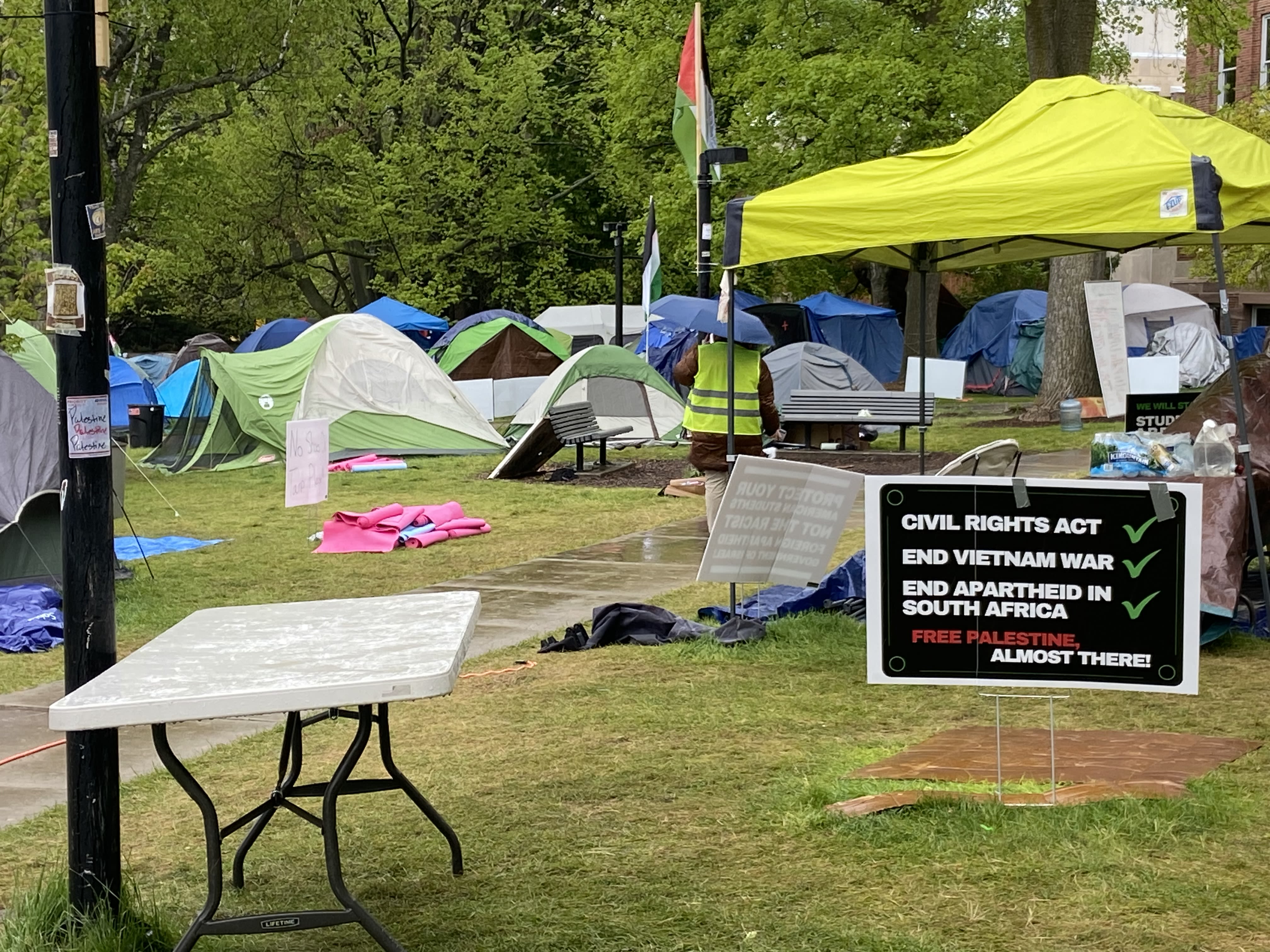 Administration reaches deal with UWM protestors to remove encampment