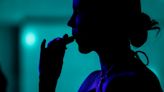 OMS avisa sobre el "alarmante" consumo de cigarrillos electrónicos en jóvenes en Bolivia
