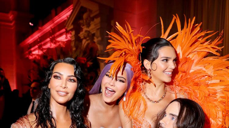So…Wondering if Celebs Pay for Their Met Gala Tickets and Dresses? Wonder No More