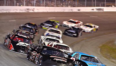 New Smyrna Speedway turns loose the horses on Derby Day; pair of 50-lap late-model races