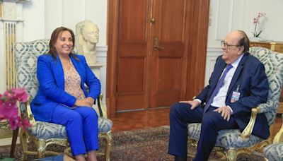 Dina Boluarte y Julio Velarde se reunieron en Palacio de Gobierno