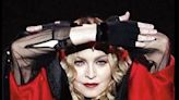 Madonna se dirige al Palacio de los Deportes ante euforia de fans