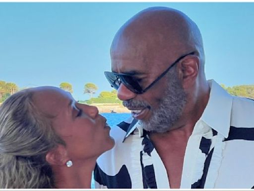 'Just Shut Your Damn Mouth': Steve Harvey Snaps on White Woman Questioning Him About Wife Marjorie Harvey In...