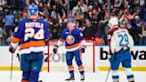 Islanders score 4 in third, rally to beat Avalanche 5-4