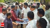 Minister inspects site for Kalaignar library in Trichy | Trichy News - Times of India