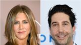 David Schwimmer deleita a sus fans con graciosa respuesta a la foto de Jennifer Aniston en la regadera