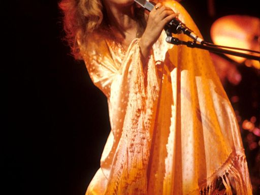 Kate Hudson Wants to Play ‘Ultimate’ Role of Stevie Nicks in a Biopic