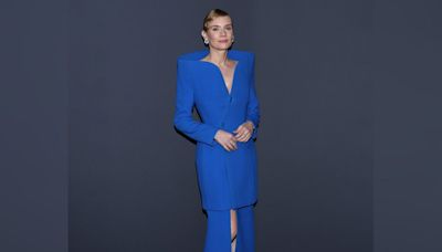 Ungewöhnlicher Schnitt! Diane Kruger in blauem Balenciaga-Kostüm