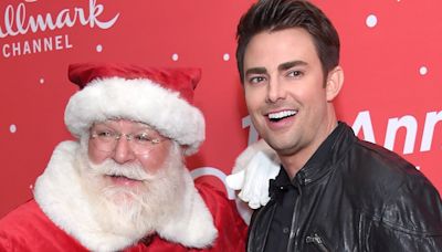 Jonathan Bennett to judge Hallmark competition show seeking 'Mr. Christmas'