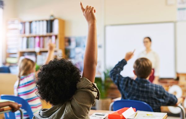 Students are sweating through class without air conditioning. Districts are facing the heat.