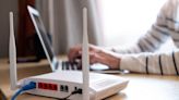 How to best extend your router's Wi-Fi range over a large area | It's Geek to Me