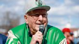 Celtics legend Bob Cousy is eager to see that 18th championship banner go up - The Boston Globe