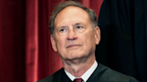 Alito rejects calls to quit Supreme Court cases on Trump and Jan. 6 because of flag controversies - WSVN 7News | Miami News, Weather, Sports | Fort Lauderdale