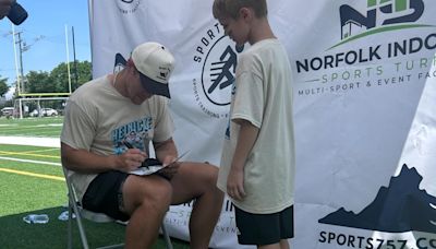 Taylor Heinicke hosts 10th annual youth football camp