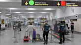 El Gobierno defiende la remodelación de transportes en el aeropuerto de Sevilla que da prioridad al taxi