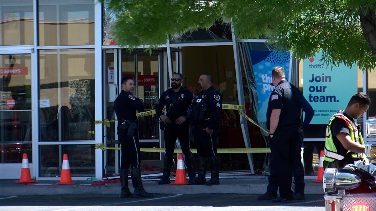 SUV crashes into Las Cruces Savers thrift store, injuring 15 people - KVIA