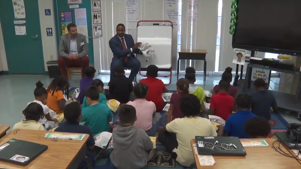 BCPS’ ‘Real Men Read’ initiative aims to ignite students’ love for reading - WSVN 7News | Miami News, Weather, Sports | Fort Lauderdale