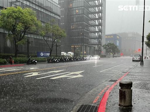 好天氣要沒了！一圖看4日雨區模擬「雨炸全台3天」 雨勢最猛時間曝