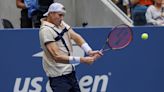 John Isner derrota al argentino Facundo Díaz Acosta y retrasa su adiós al tenis